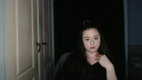 Snapshot of theblackdiamond194588 chatting on 05.20.26 raissa online show from 05.20.26