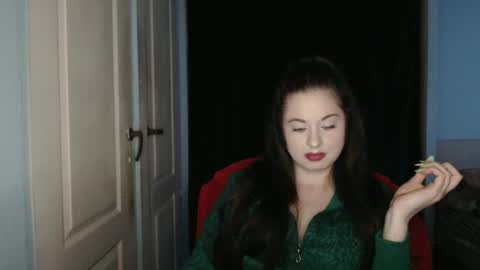 Snapshot of theblackdiamond194588 chatting on 05.29.26 raissa online show from 05.29.26