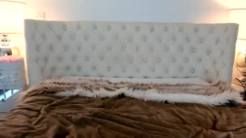 Snapshot of theblondenextdoor97 chatting on 10.25.25 Jessica online show from 10.25.25