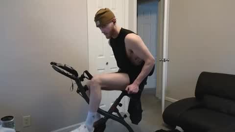 Snapshot of thebrentsavage chatting on 12.30.24 thebrentsavage online show from 12.30.24