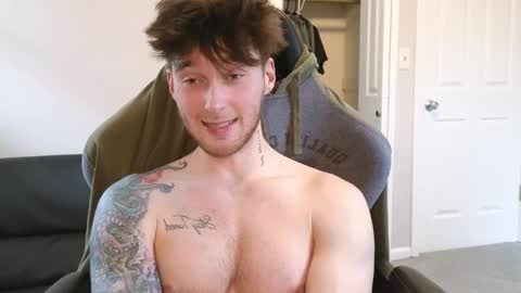 Snapshot of thebrentsavage chatting on 02.11.25 thebrentsavage online show from 02.11.25