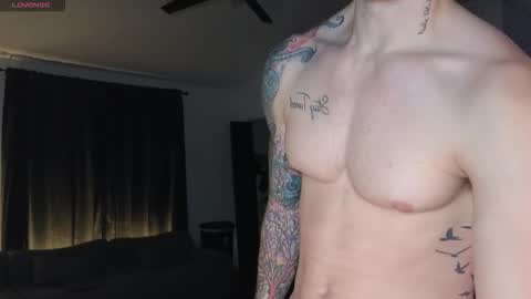 Snapshot of thebrentsavage chatting on 01.14.26 thebrentsavage online show from 01.14.26