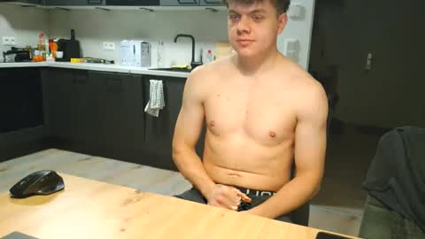 Snapshot of thecuteguy144949 chatting on 11.15.25 thecuteguy144949 online show from 11.15.25