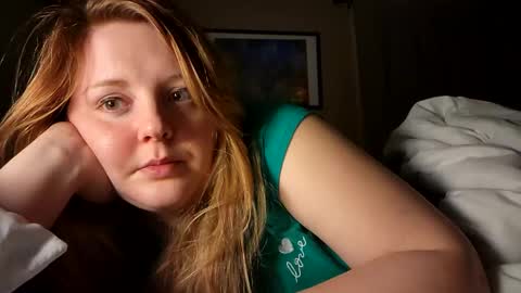 Snapshot of thedancingalien chatting on 12.22.24 Kassandra Grant online show from 12.22.24