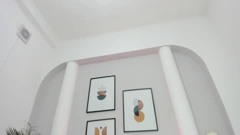 Snapshot of thedol1 chatting on 12.15.25 Thedol1 online show from 12.15.25