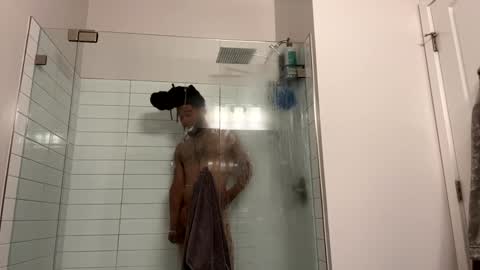 Snapshot of theekingcapo chatting on 12.30.24 king capo thee online show from 12.30.24