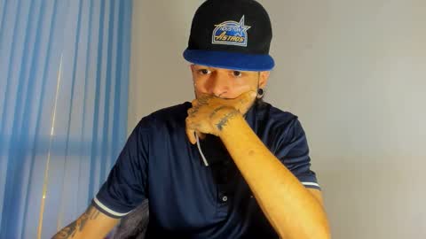 independent Model online show from 11.04.25