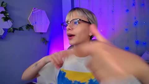 Snapshot of thegodmother_gh chatting on 10.30.25 Peyton online show from 10.30.25