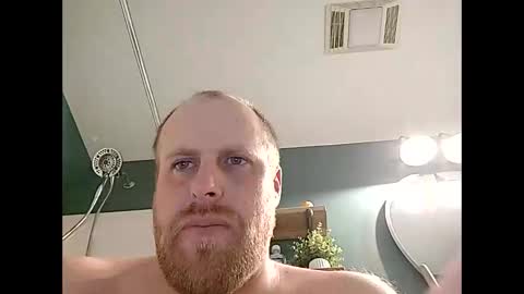 Snapshot of thehammerxx chatting on 09.17.25 thehammerxx online show from 09.17.25