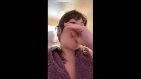 Snapshot of thehappylittleslut chatting on 03.05.25 TheHappyLittleSlut online show from 03.05.25