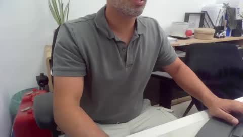 Snapshot of thehardcock2025 chatting on 10.28.25 thehardcock2025 online show from 10.28.25