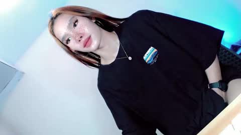 Snapshot of thehornygirl_laisa chatting on 02.11.25 laisa online show from 02.11.25