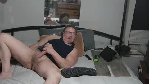 Snapshot of thehotlantaman chatting on 03.12.25 thehotlantaman online show from 03.12.25