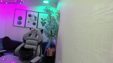 Theia  online show from 03.30.26