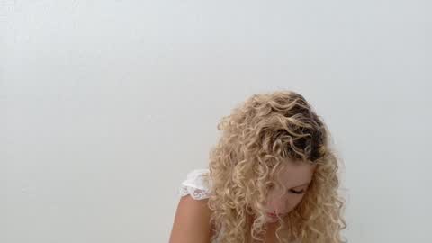 Lily Marie online show from 05.28.26