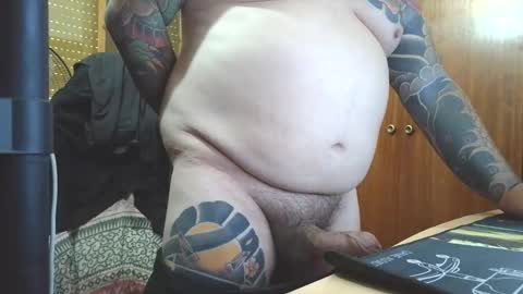 Snapshot of thekier chatting on 11.20.25 thekier online show from 11.20.25