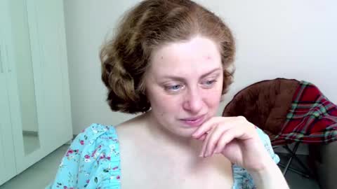 Snapshot of theladysblush chatting on 01.25.25 Ella online show from 01.25.25