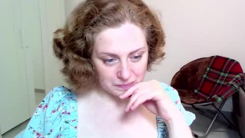 Snapshot of theladysblush chatting on 01.31.25 Ella online show from 01.31.25