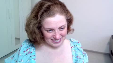 Snapshot of theladysblush chatting on 02.27.25 Ella online show from 02.27.25