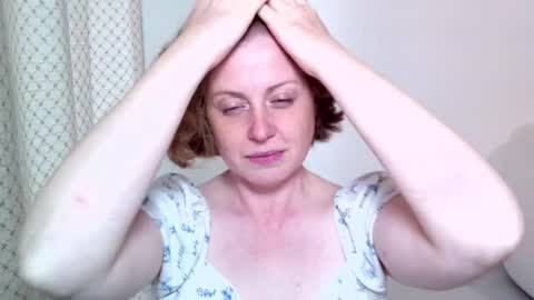 Snapshot of theladysblush chatting on 09.18.25 Ella online show from 09.18.25