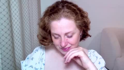 Snapshot of theladysblush chatting on 09.21.25 Ella online show from 09.21.25