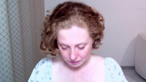 Snapshot of theladysblush chatting on 09.22.25 Ella online show from 09.22.25