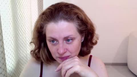 Ella online show from 02.06.26