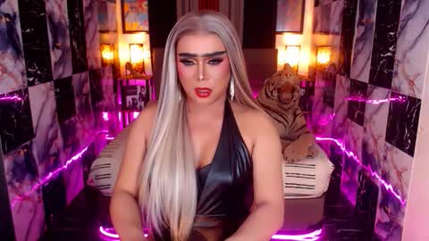 Paula online show from 12.01.25