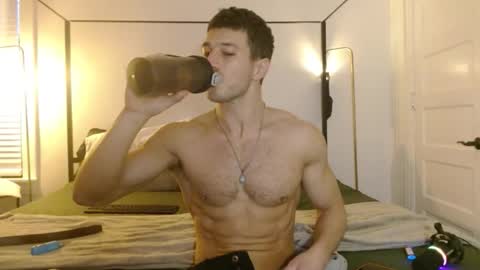 Snapshot of thelincolngrey chatting on 03.03.26 Lincoln online show from 03.03.26