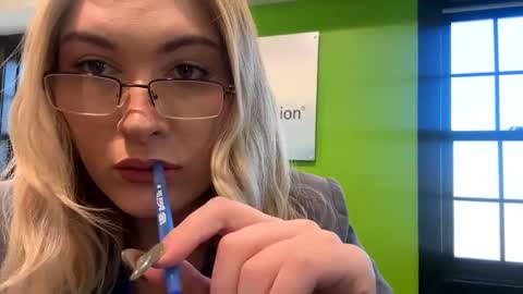 Little Bambii online show from 02.18.25