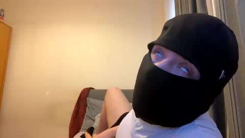 Snapshot of themanxmr chatting on 05.04.26 Bruce online show from 05.04.26