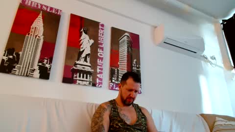 Snapshot of themastercomander chatting on 01.19.25 Big Alpha Daddy Master online show from 01.19.25