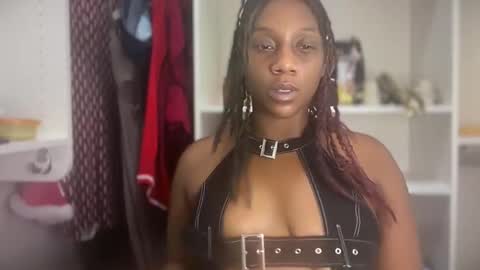Snapshot of thenaturalgoddess chatting on 05.22.26 TheNaturalGoddess online show from 05.22.26