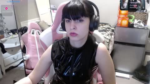   A Goth Chick   online show from 01.19.25