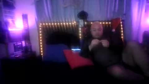 Snapshot of theone4209 chatting on 12.16.25 theone4209 online show from 12.16.25