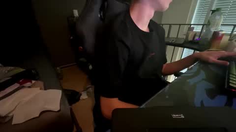 Snapshot of theothede19cm chatting on 11.08.25 theothede19cm online show from 11.08.25