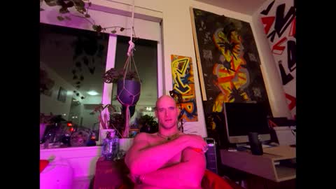 Snapshot of theoutfitter chatting on 01.31.25 MISTERPOWERS online show from 01.31.25