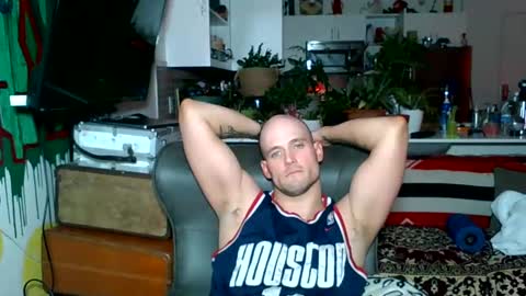 Snapshot of theoutfitter chatting on 02.12.25 MISTERPOWERS online show from 02.12.25