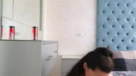 Snapshot of theowonder chatting on 02.05.25 Theowonder online show from 02.05.25