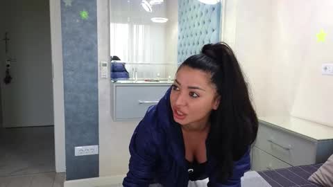 Snapshot of theowonder chatting on 10.09.25 Theowonder online show from 10.09.25