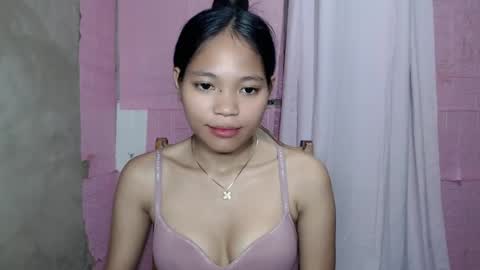 Snapshot of thepowergirll chatting on 06.24.26 fin online show from 06.24.26