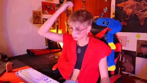 Matt independent model  online show from 04.24.26