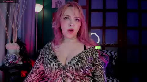 Snapshot of theprincess_rosee chatting on 10.04.25 Rosie  online show from 10.04.25