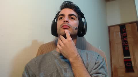 Santiago Enrique online show from 12.17.24