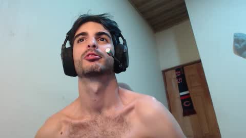 Santiago Enrique online show from 12.04.25