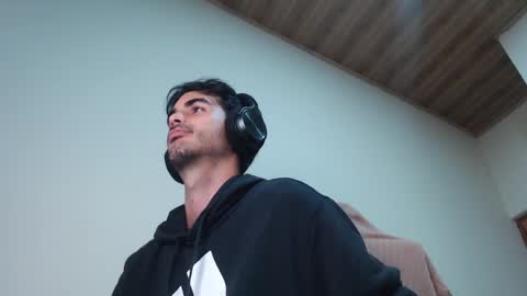 Santiago Enrique online show from 04.15.26