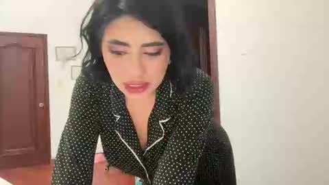 Snapshot of therealcamilabaddie chatting on 02.22.25 therealcamilabaddie online show from 02.22.25