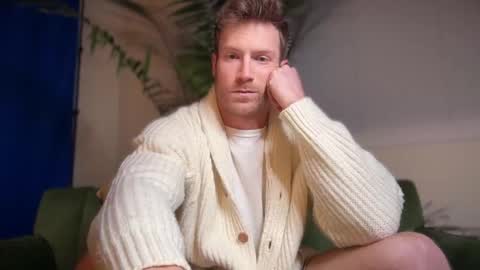 Snapshot of therealveggieboy chatting on 11.11.25 Pookie online show from 11.11.25