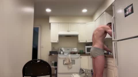 Snapshot of therealveggieboy chatting on 12.01.25 Pookie online show from 12.01.25