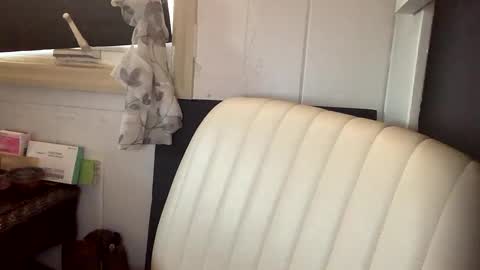 Snapshot of thesashadomme chatting on 10.03.25 The Sasha Domme online show from 10.03.25